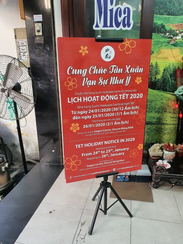 Standee chu X